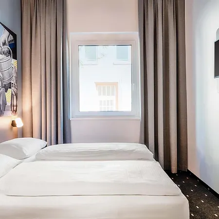 Giessen-city Hotel 3*